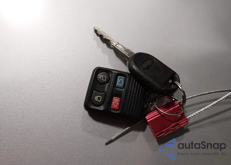 2008 Ford Expedition El Xlt z USA, uszkodzony, nr VIN 1FMFK165X8LA51976